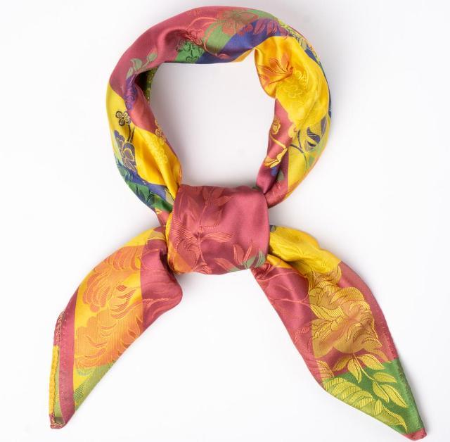 Almoge silkeskjerf 70x70cm 100% silke farge 1